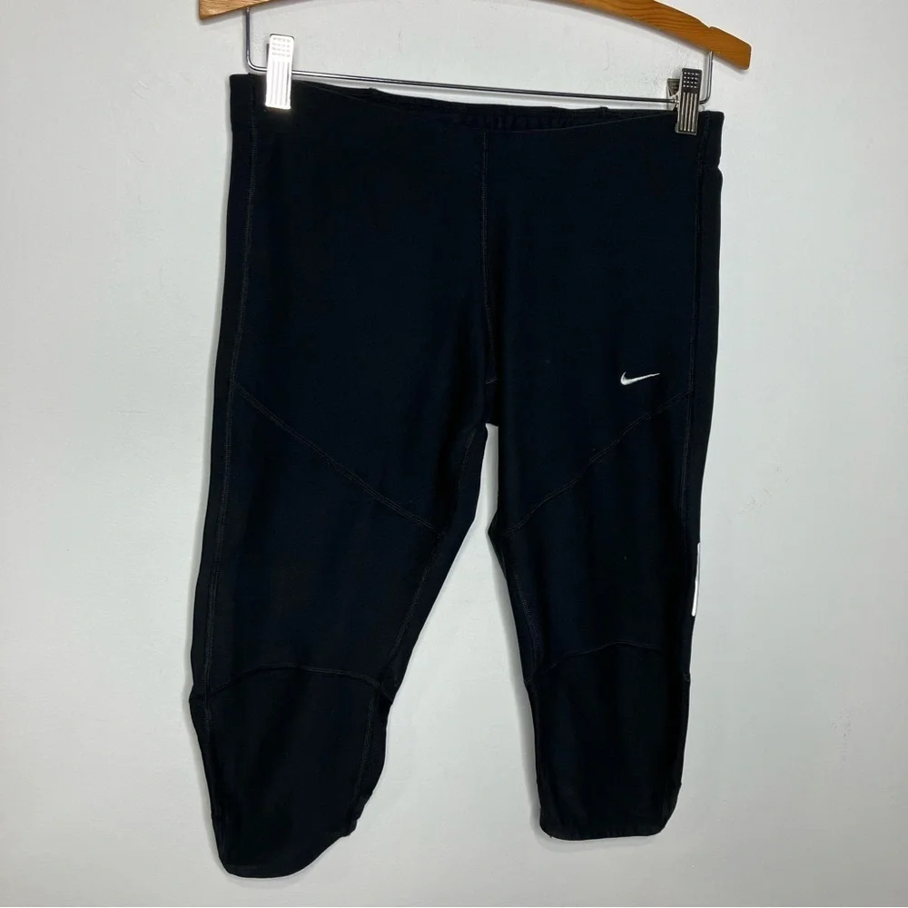 Nike dri-fit running‎ pants below knee black size medium